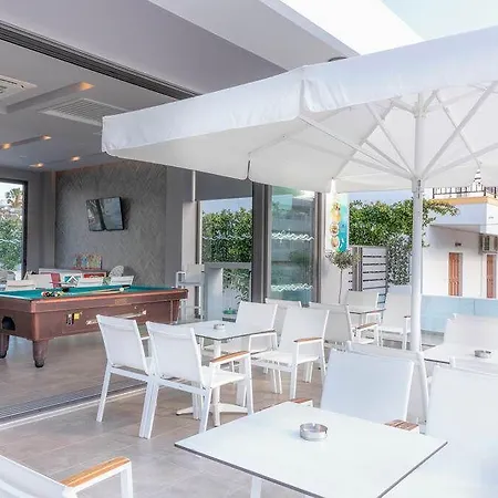 Aparthotel Agrellis
