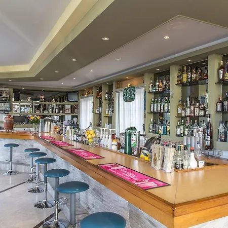 阿哥雷里斯公寓酒店 Kardamena (Kos)
