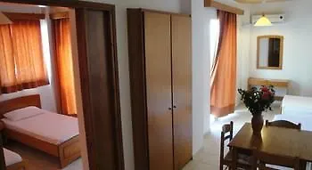 阿哥雷里斯公寓酒店 Kardamena (Kos)