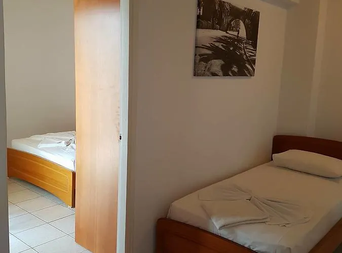 Agrellis Aparthotel 3*